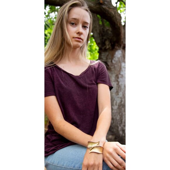 7 Inch Vintage Victorian Crown Trifari Hinged Bangle Bracelet - RG1 - Picture 2 of 10